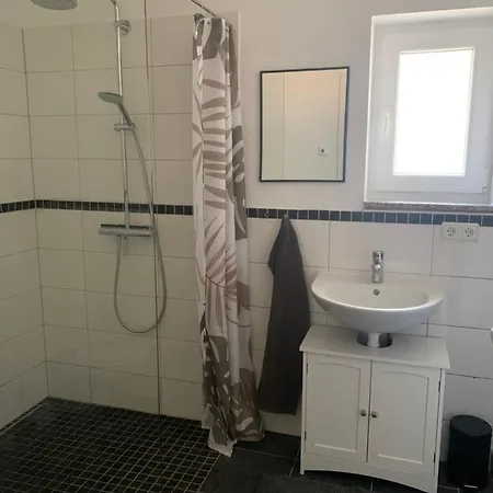 Bela's * Komló