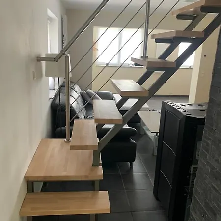 Bela's Komló